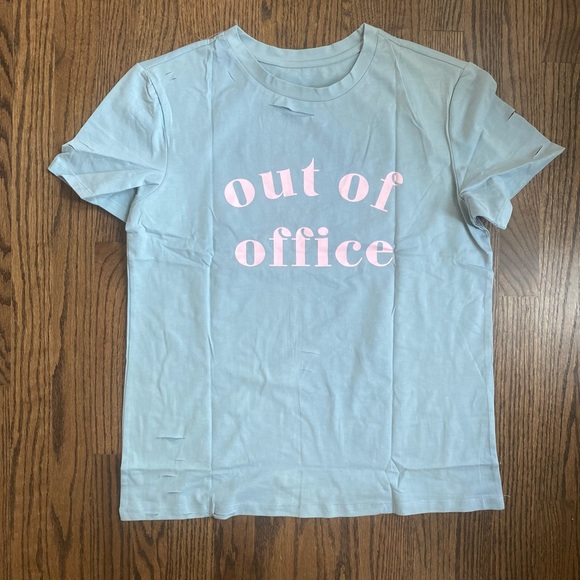 🔹New🔹Distressed Graphic Tee - Picture 7 of 9